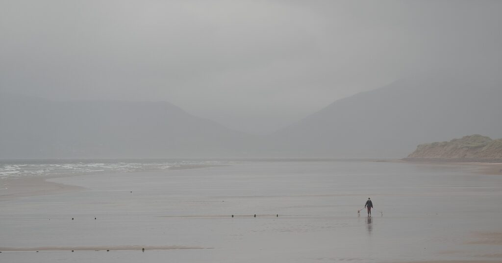 Joint 3rd - 18 Points - Irish mist on the beach - Bill Beere