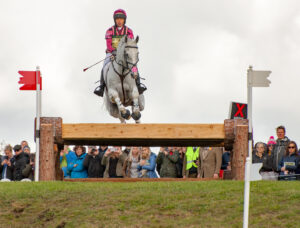 D1- 19 Points - Pink Jumper - David Arkwell